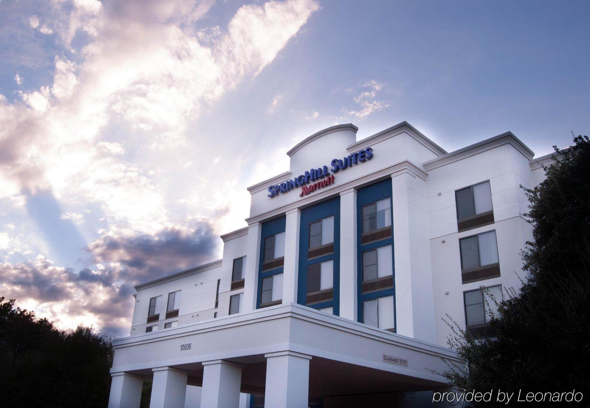 Springhill Suites By Marriott Austin The Domain Area Exterior photo